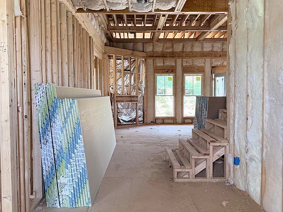 2nd image of 61 Stones Throw Ln #85