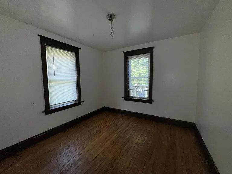 5741 Floy Ave — Photo 9