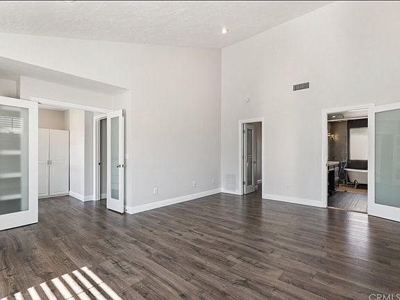 4th image of 5323 Coldwater Canyon Ave APT A