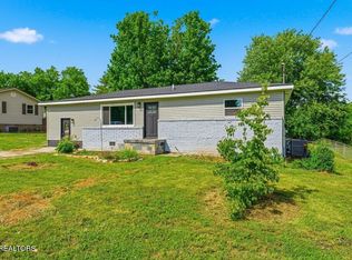 7920 Powell Heights Rd, Powell, TN 37849