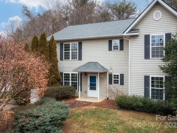 17 Campground Rd, Asheville, NC 28805