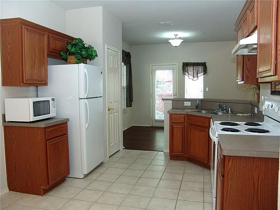 4th image of 9824 Spire Ln