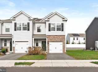 59 Peregrine Way, Burlington, NJ 08016