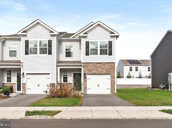 59 Peregrine Way