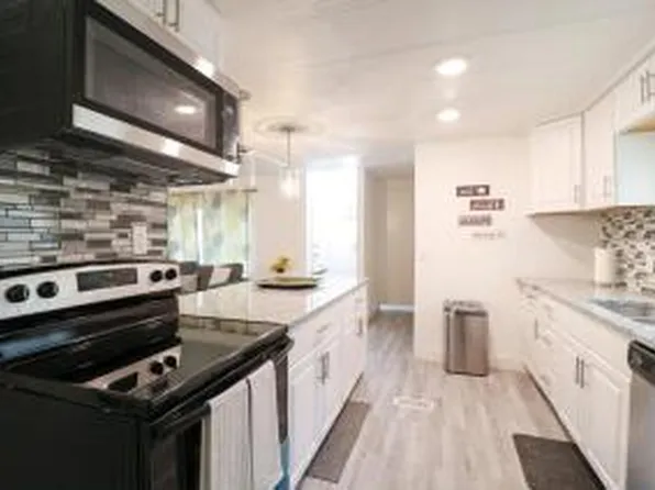 14 Don Quixote Lane, Port St Lucie, FL 34952