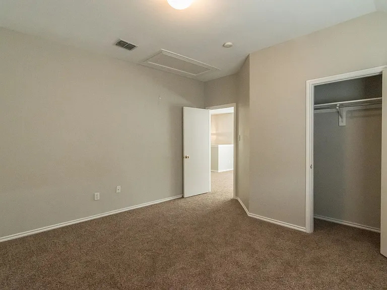 8512 Prairie Wind Trl — Photo 22