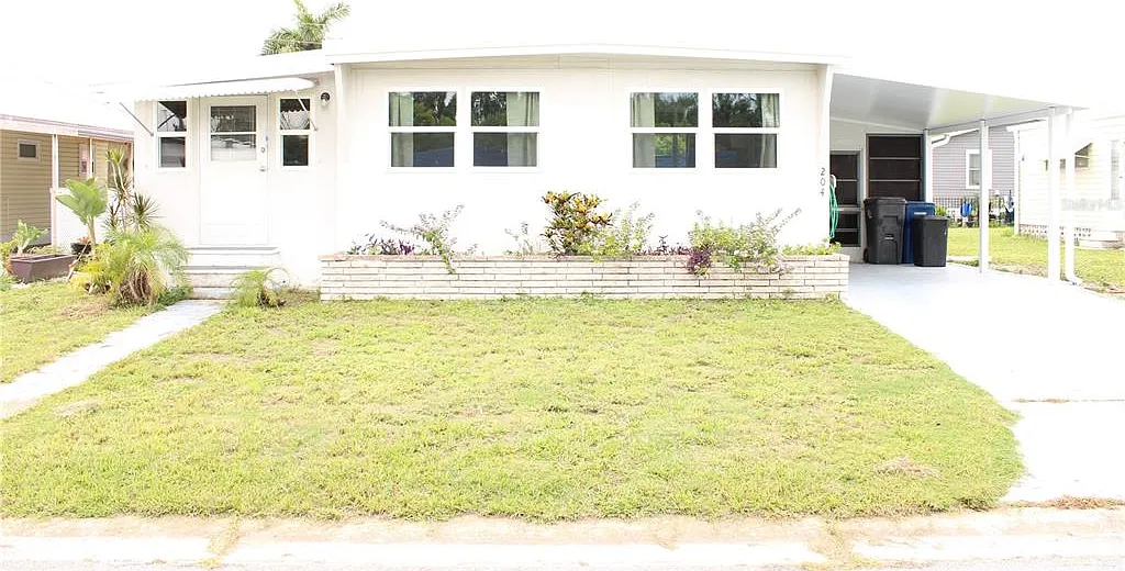 2 bed, 1.5 bath, 1025 sqft, $1,500 — Photo 2