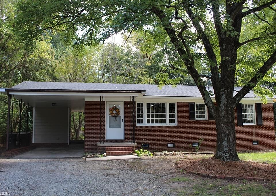 1606 W Meadowview Rd, Greensboro, NC 27403 Zillow