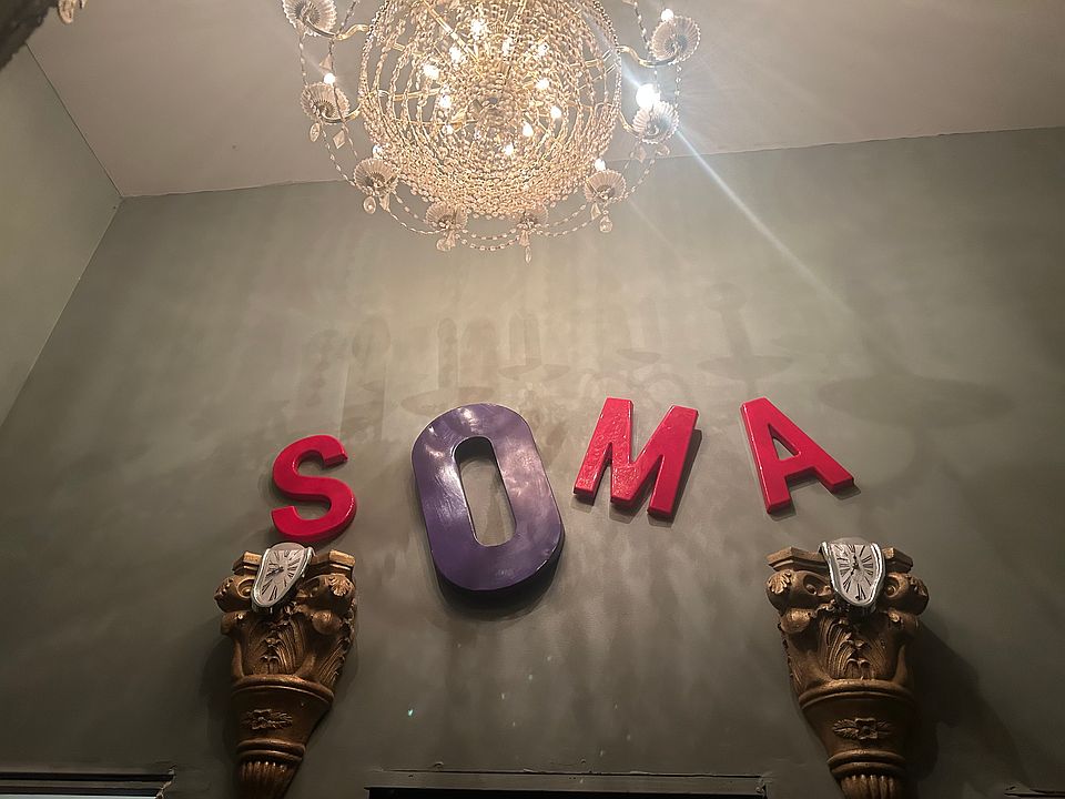 SoMA, a/k/a The Soulard Museum of Art, not to be confused with MoMA, lol! Art in the home can elevate your space by adding personality, color, and focal points while also expressing your individuality and evoking emotions.
