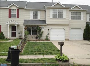 19 Pondview Ln, Sicklerville, NJ 08081