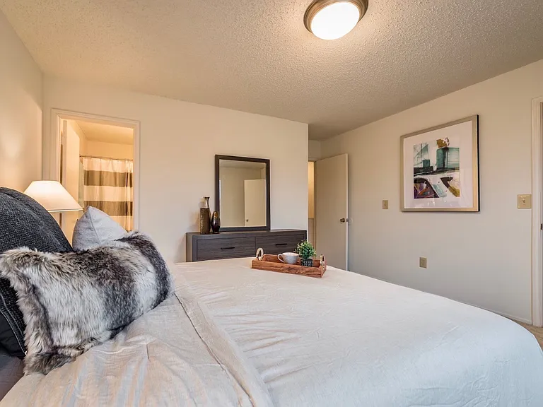 Meadow View Townhomes — Photo 9