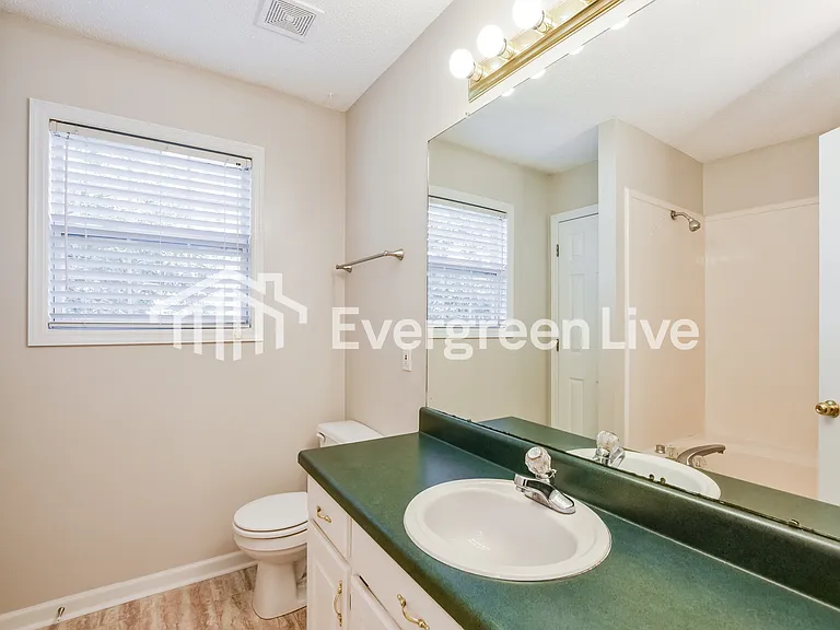 121 Lamirda Ct NW — Photo 10