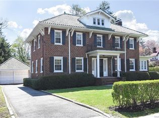 4 Witherbee Ave, Pelham, NY 10803
