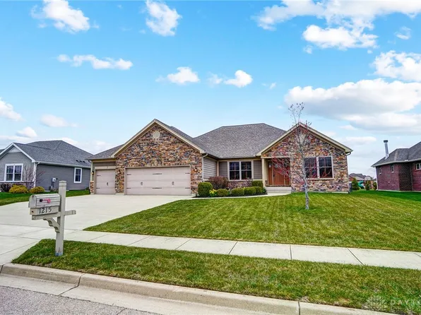 1215 Daylily Way, Troy, OH 45373