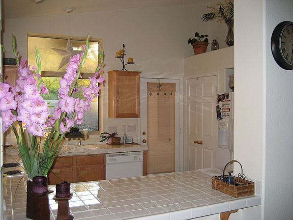 Open Kitchen and Bar