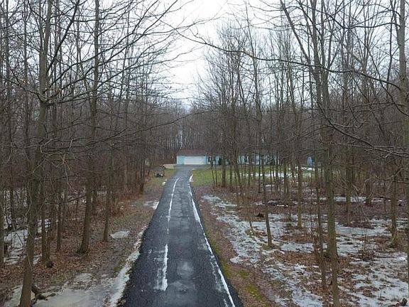 5th image of 958 N Jewell Rd