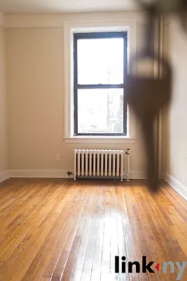 Rented by Link NY Realty | media 18