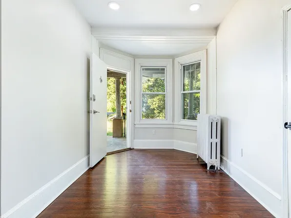 403 E Vernon Rd #A101, Philadelphia, PA 19119