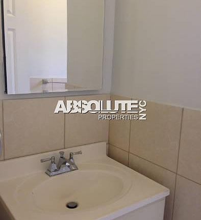 4th image of 623 W 207th St APT 42