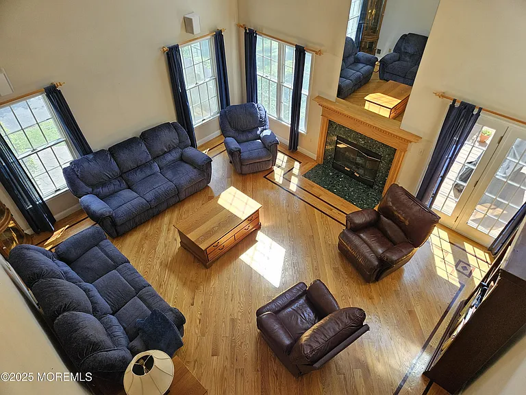 1577 Country Club Ln — Photo 37