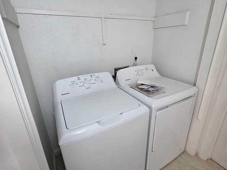 1691 Ebony Ave #1 — Photo 3