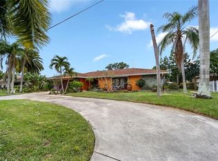 1000 N Town And River Dr, Fort Myers, FL 33919