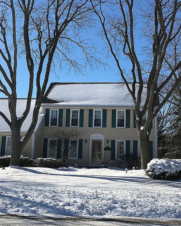 2nd image of 16421 Winchester Dr