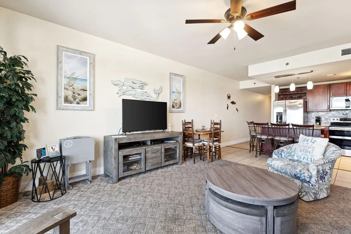 3 bed, 1262 sqft, $3,000 — Photo 4