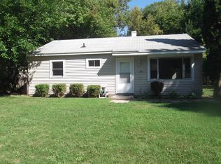 1314 Warwick Dr, Lansing, MI 48910