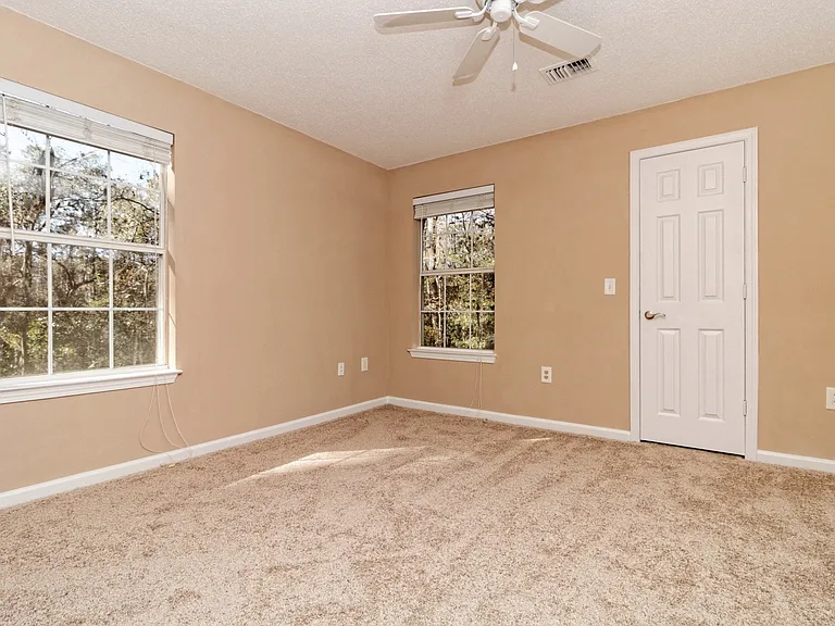 380 Marshland Rd #D28 — Photo 10