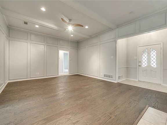 4th image of 2537 Indian Hills Dr
