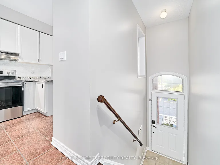 301 Strouds Ln #5 — Photo 4