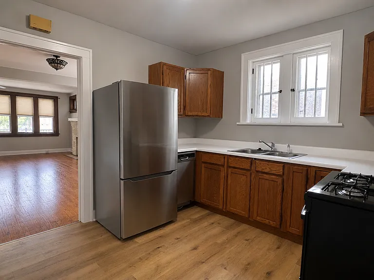7704 Arthur Ave #1F — Photo 5