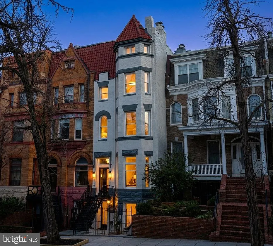 1816 Belmont Rd NW photo 1