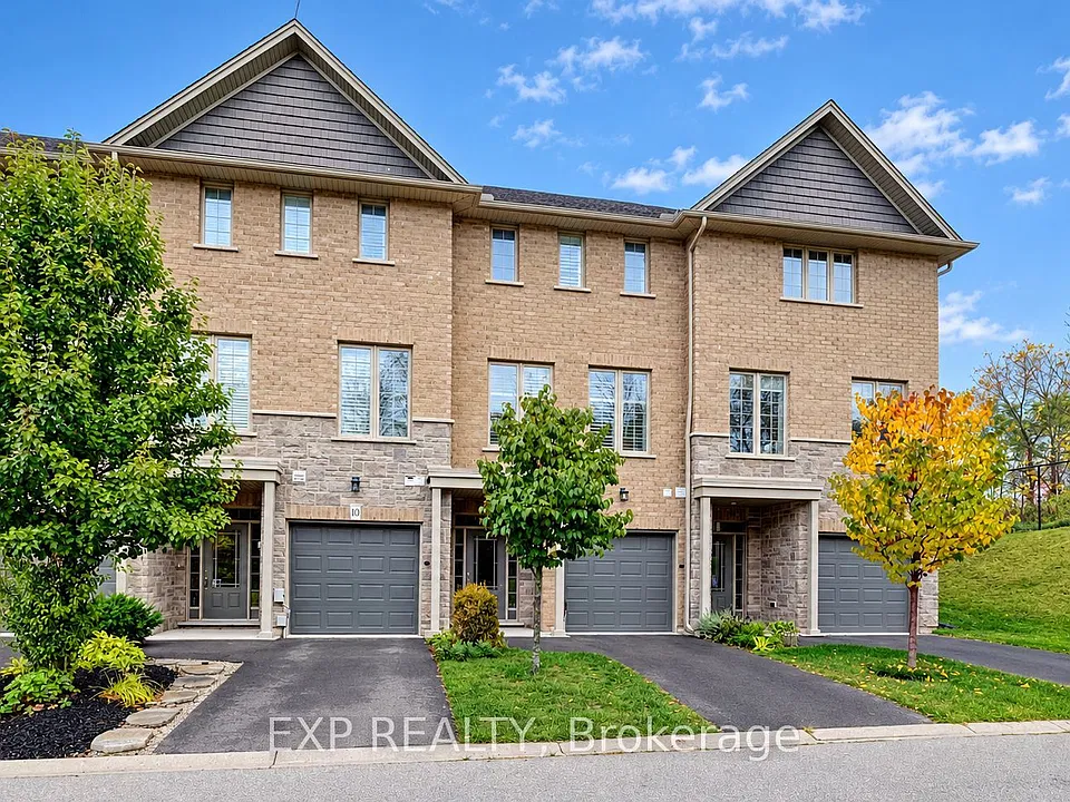 30 Balmoral St #11