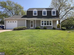 212 Dickens Dr, Delran, NJ 08075