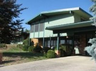 745 Loma Linda Dr, Klamath Falls, OR 97601