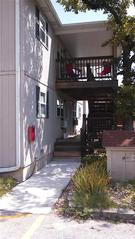 Deer Run Apartments — Photo 4