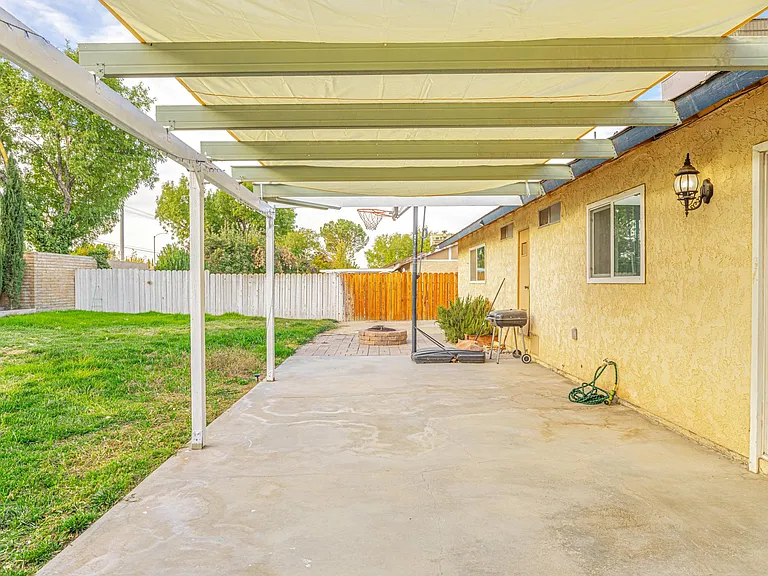 43827 Lively Ave — Photo 6