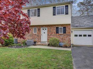 14 Tracey Ct, Howell, NJ 07731