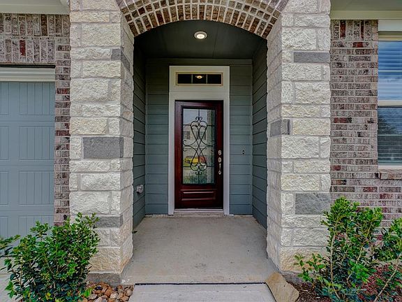2nd image of 6819 Star Briar St