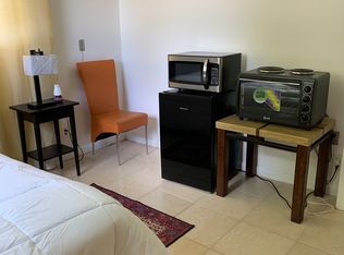 131 SE 5th St #2F, Hallandale, FL 33009