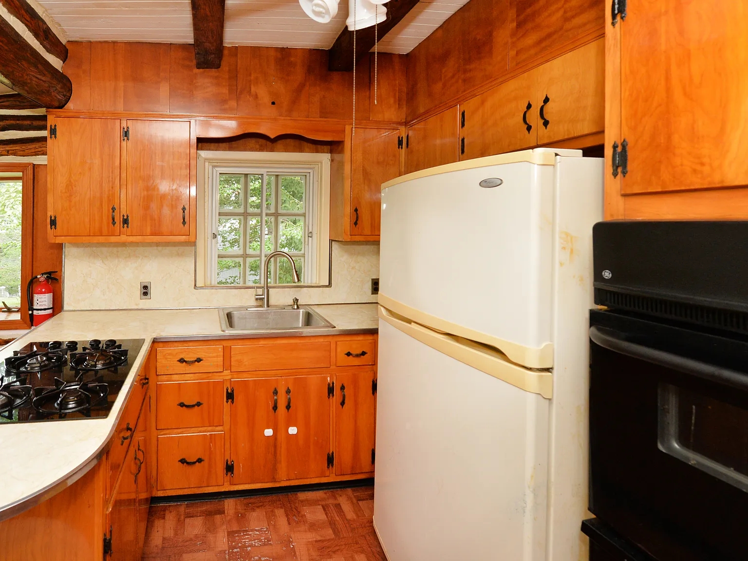 3 bed, 1032 sqft, $3,000 — Photo 4
