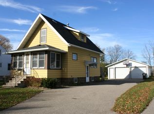 455 E 14th St, Saint Charles, MN 55972