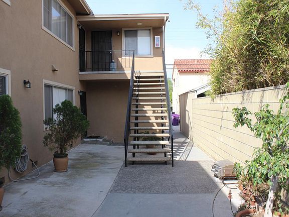 4th image of 231 Grand Ave APT 2