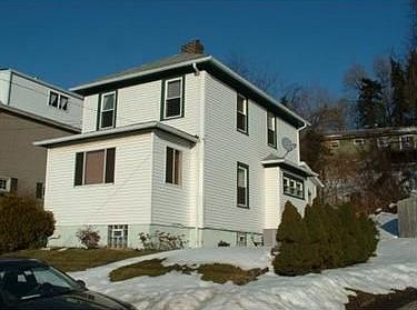 1st image of 923 Orchard Ave
