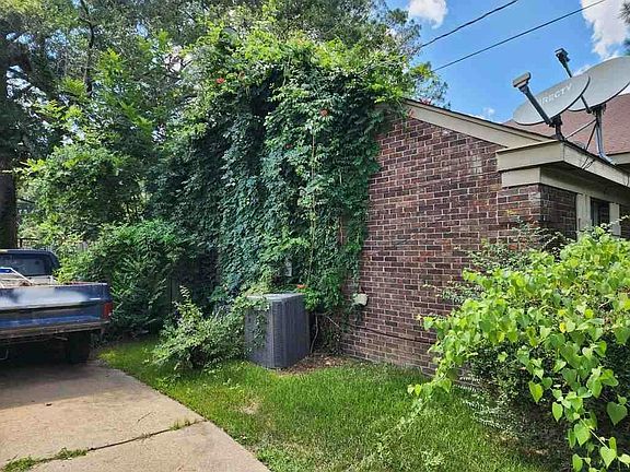 2nd image of 5055 Romany Dr