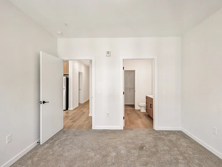 Oso Apartments — Photo 160