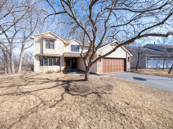 9756 Oliver Ave N, Brooklyn Park, MN 55444