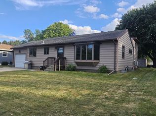 1316 5th Curv, Aberdeen, SD 57401